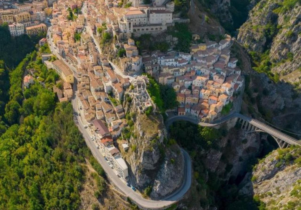 Muro Lucano Casa Degli Ulivi Con Parcheggio Privato 아파트 외부 사진
